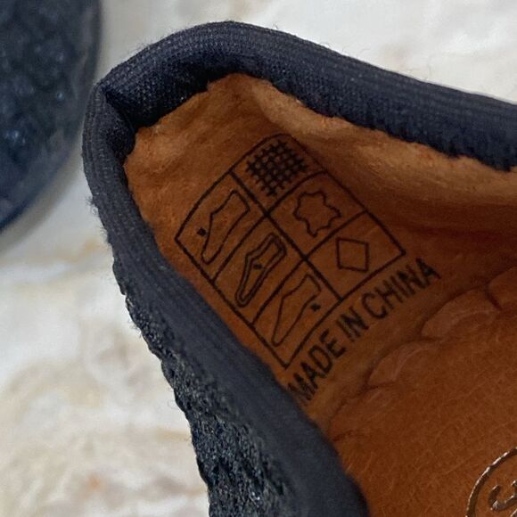 NWOT Bernie Mev. Legend Platform Dress Pumps Heels - Picture 15 of 15